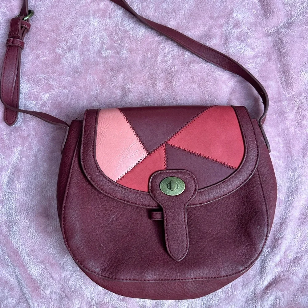 Purse - Picture 1 of 1